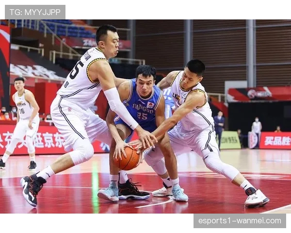 太阳抢断数据领跑联盟但篮板薄弱 攻防结构失衡影响稳定性